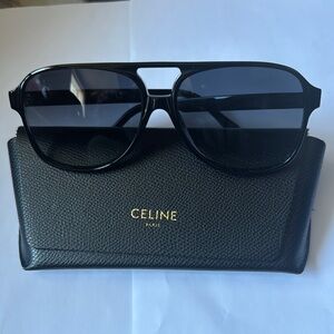 Celine Black Sunglasses CÉLINE CL40032U 01B